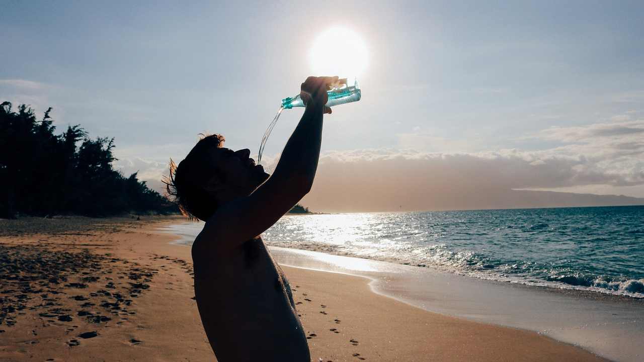 bere acqua fa dimagrire